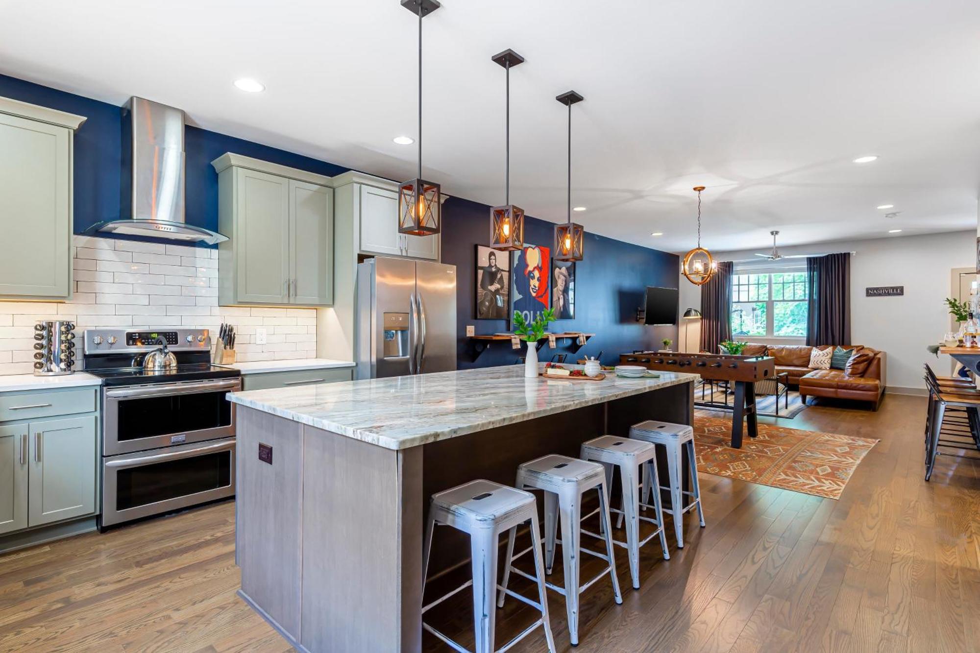 Waverly By Avantstay Nashville-Inspired Townhome W Luxury Kitchen Pool Table Exterior photo