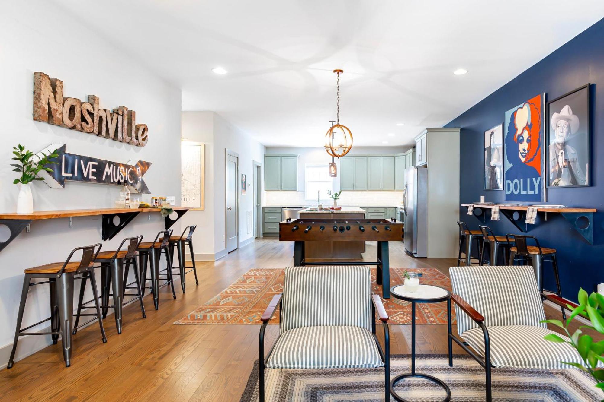 Waverly By Avantstay Nashville-Inspired Townhome W Luxury Kitchen Pool Table Exterior photo